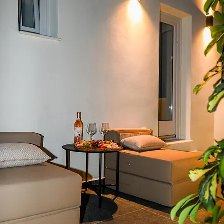 Center Willa Fira (Santorini)