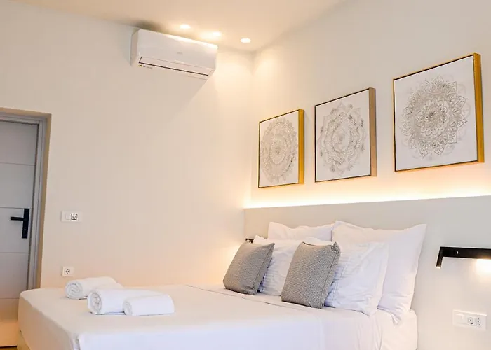 Center Fira (Santorini)