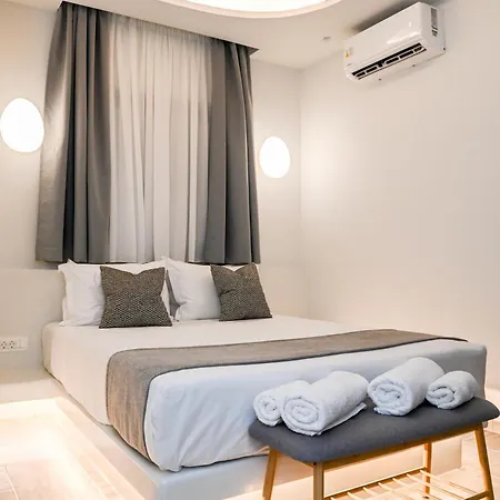 Center Villa Fira (Santorini)