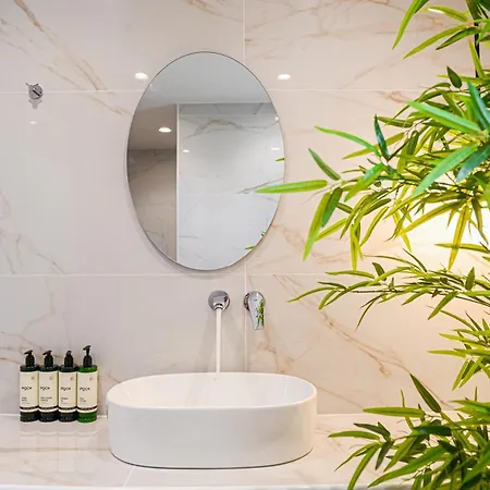 Center * Fira (Santorini)