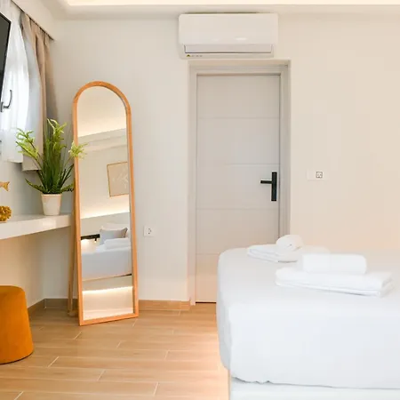 Villa Center Fira (Santorini)