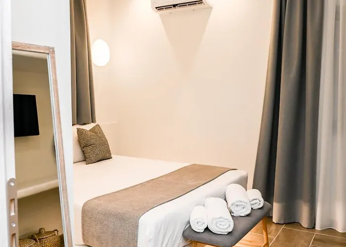 Center Villa Fira (Santorini)