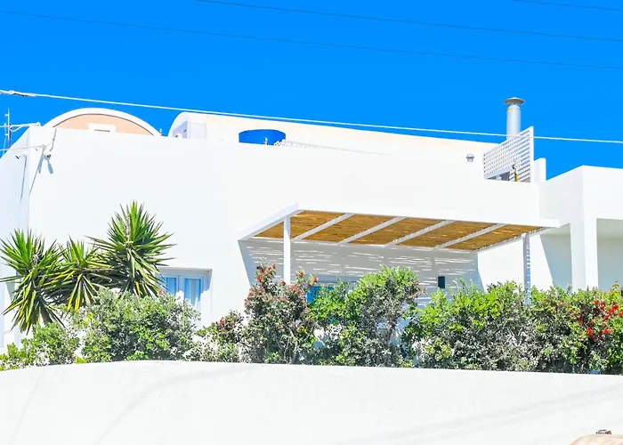Villa Center Fira (Santorini)