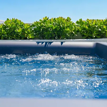 Villa Center Fira (Santorini)