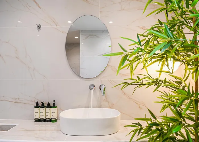 Center * Fira (Santorini)