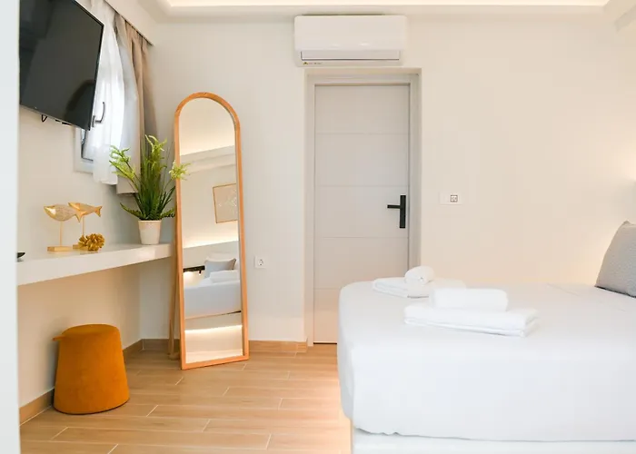 Villa Center Fira (Santorini)